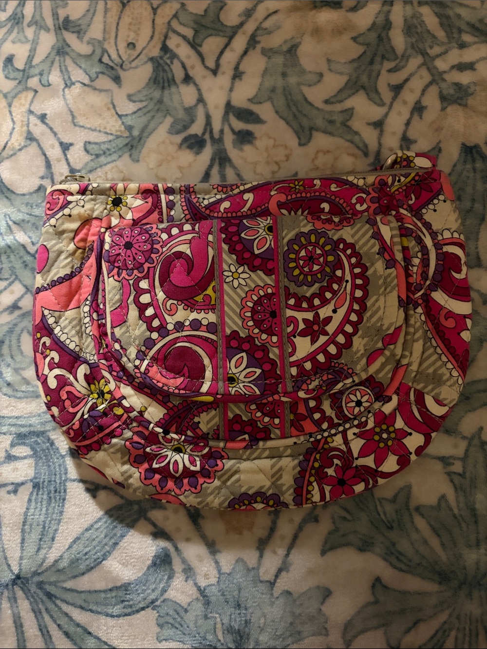 Vera Bradley pink patterned purse